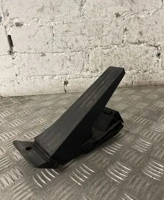 BMW X6 E71 Accelerator throttle pedal 6858574