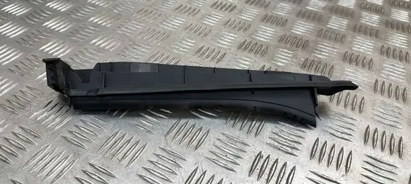 Lexus UX Rubber seal rear door