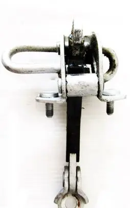 Iveco Daily 6th gen Front door check strap stopper