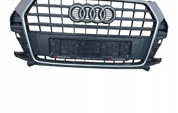 Audi Q3 8U Front bumper upper radiator grill 8U0853653M