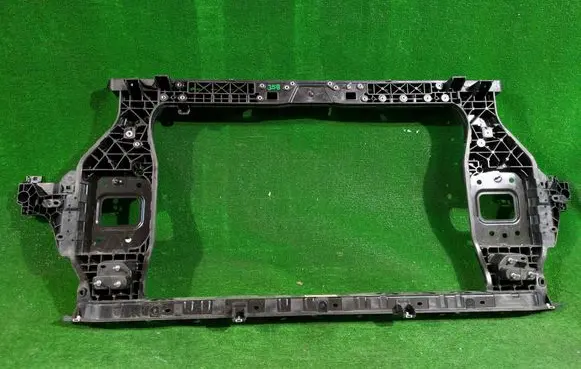 KIA Sportage Radiator support slam panel