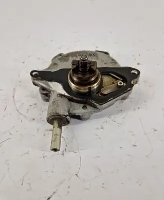 Mercedes-Benz C W203 Vacuum pump A2712300965