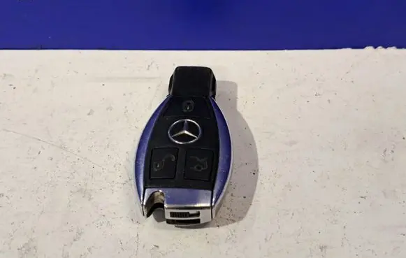 Mercedes-Benz E W212 Ignition key/card IGNITIONKEY