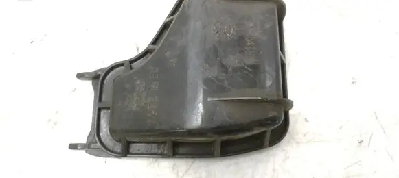 Audi A4 S4 B6 8E 8H Headlight/headlamp dust cover 