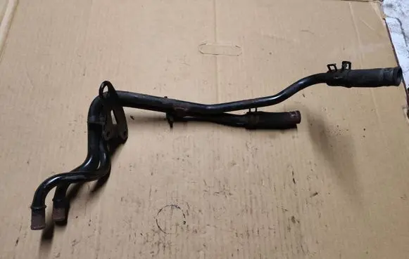 Chrysler PT Cruiser Engine coolant pipe/hose
