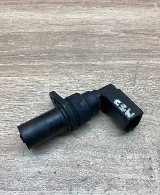 BMW 5 E39 Crankshaft position sensor 2247926 259166010