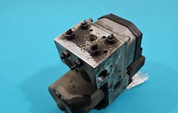 Volkswagen PASSAT B5.5 ABS Pump 0273004358 IMPRK1405109