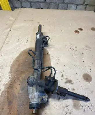 Ford Focus Steering rack GDJJ07P201
