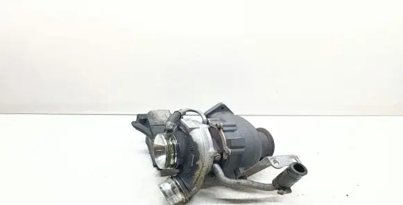 BMW 1 E82 E88 Turbo 7810199 4933500220
