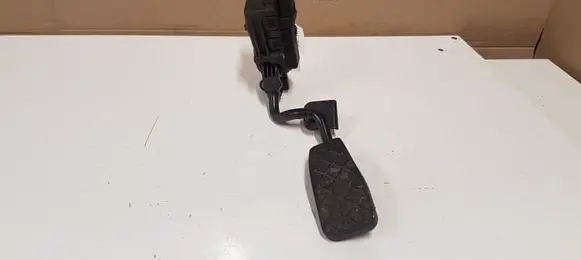 Audi A6 S6 C6 4F Accelerator throttle pedal 4F2721523 6PV00898402