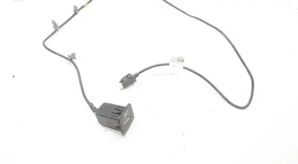 Jeep Cherokee USB socket connector 68145140AC
