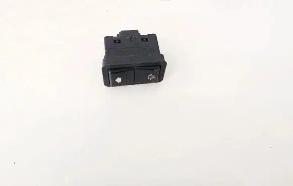 BMW 5 E39 Electric window control switch 8368974