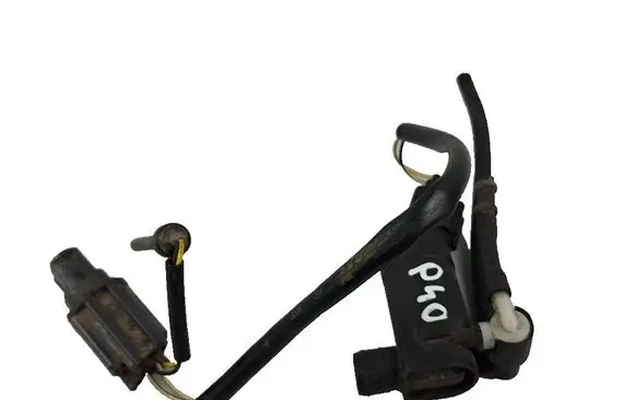 Ford Focus C-MAX Windscreen/windshield washer pump 1S7117K624FD