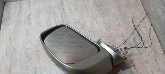 Nissan Tiida C11 Front door electric wing mirror E13021206
