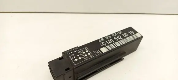 Mercedes-Benz S W140 Window wiper relay 1405420019