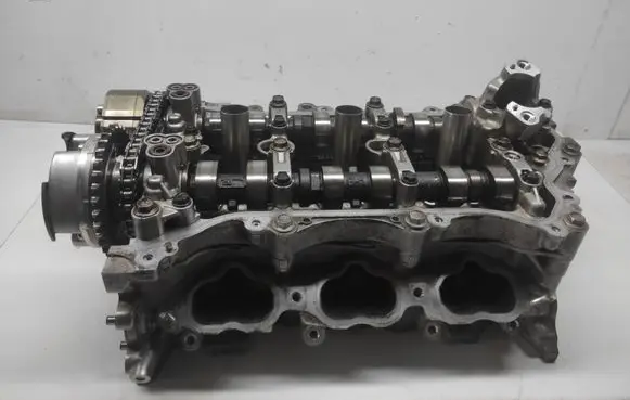 Lexus GS 250 350 300H 450H Engine head 412131165