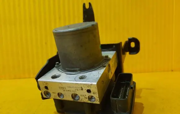 Ford Ranger ABS Pump GB3C2C405AC