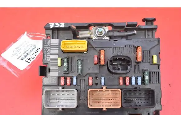 Mercedes-Benz E C207 W207 Fuse box set 9661708180