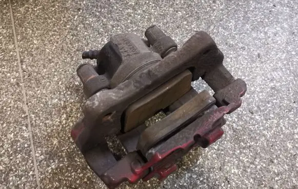 BMW 4 F36 Gran coupe Front brake caliper