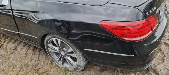 Mercedes-Benz E A207 Rear quarter panel 