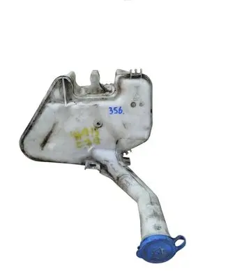 Toyota Yaris Windshield washer fluid reservoir/tank 