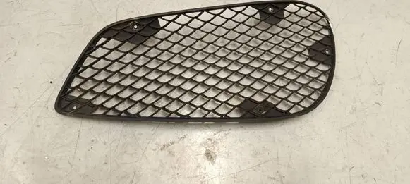 Mercedes-Benz E W212 Front bumper lower grill A2128850623
