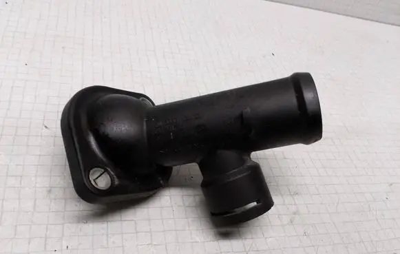 Volkswagen Golf V Engine coolant pipe/hose 03G121121D 03L121121A