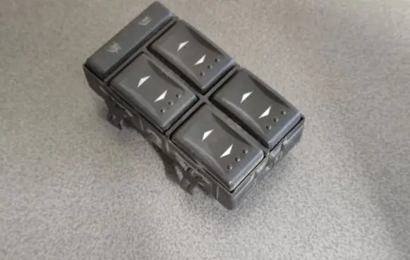 Ford Mondeo Mk III Electric window control switch 1S7T14A132BE