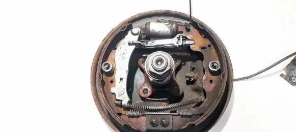 Renault Clio IV Handbrake/parking brake pads 