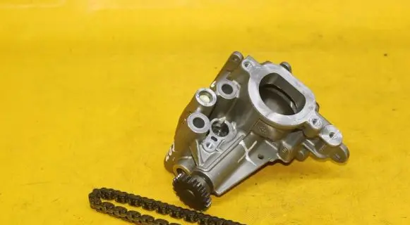 Nissan Qashqai Oil pump 2821800600