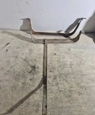 Chrysler Grand Voyager IV Fuel tank mounting bracket 