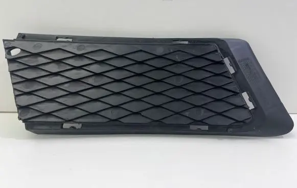 BMW 3 E92 E93 Front bumper lower grill 51117178991 15857711 7178991