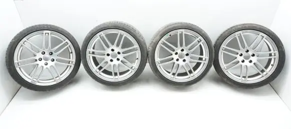 Audi TT TTS Mk2 R18 alloy rim 