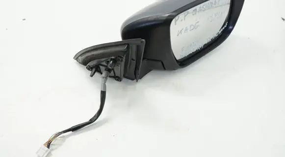 Nissan Qashqai Front door electric wing mirror