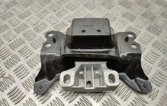 Volkswagen Golf VII Engine mount bracket 5Q0199555BD