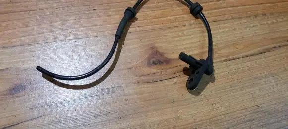 Nissan Primera ABS brake wheel speed sensor 0265007463