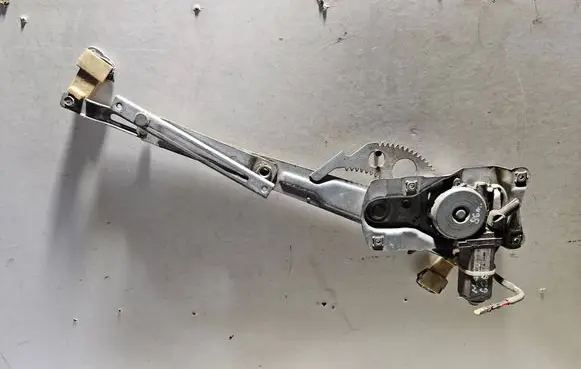 Mazda 626 Front door window regulator with motor 131286 3620161138 387805