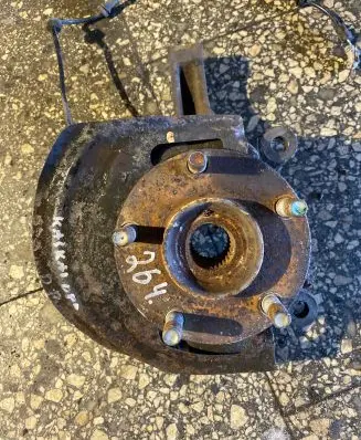 Nissan Qashqai Front wheel hub
