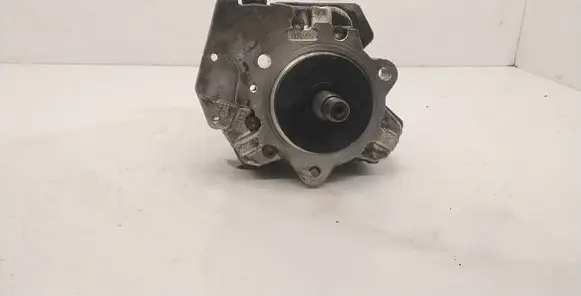 BMW 5 E60 E61 Fuel injection high pressure pump 7798333 840853 0445010146