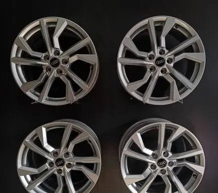 Audi TT TTS RS Mk3 8S R18 alloy rim 8S0601025AN