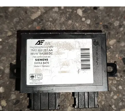 Volkswagen Sharan Immobilizer control unit/module 7m0953257aa