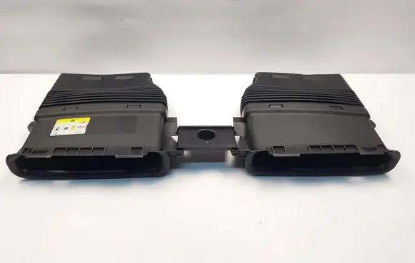 Volkswagen Touareg III Air filter box cover 4M0129510H