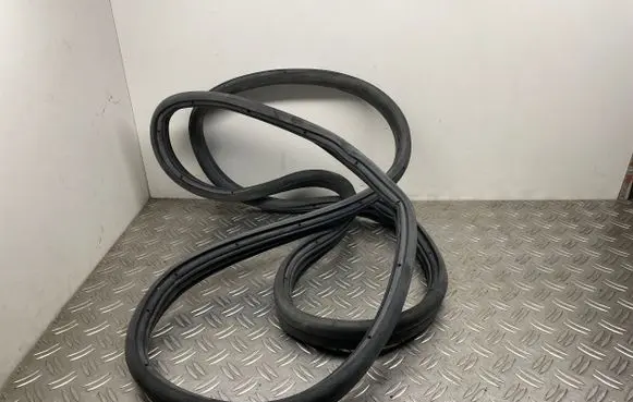 Ford Transit - Tourneo Connect Rear door rubber seal (on body) 