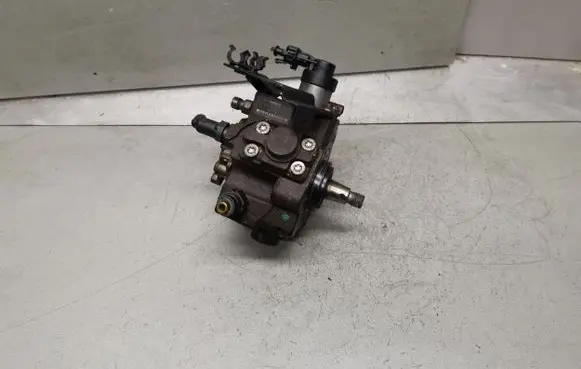 Citroen C5 Fuel injection high pressure pump 0445010102 9683703780A