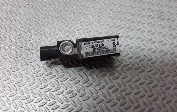 Mazda 6 Airbag deployment crash/impact sensor GJ6A57KC0
