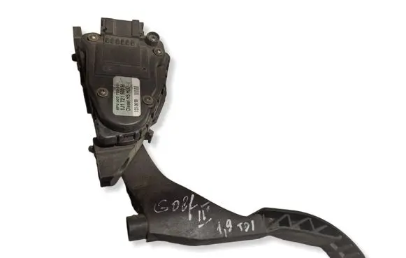 Volkswagen Golf IV Accelerator throttle pedal 6PV00777001 1J1721503H