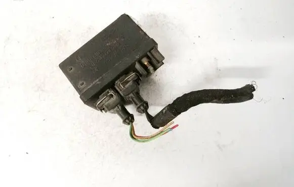 Peugeot 607 Glow plug pre-heat relay 0281003018