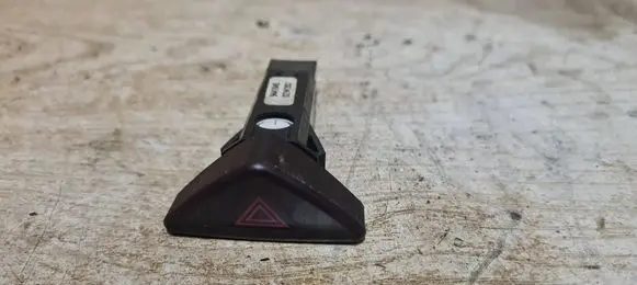 Volvo V70 Hazard light switch 9441045