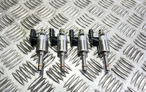 Volkswagen Golf VII Fuel injectors set 0261500248 500248 04E133036A