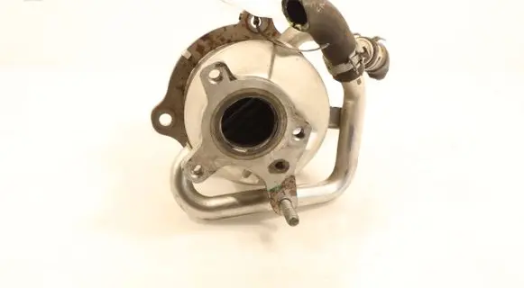 Nissan X-Trail T32 EGR valve cooler 147358604R